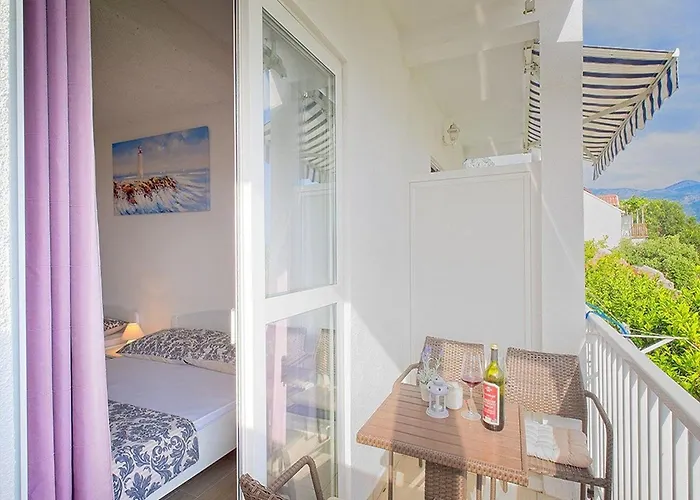 Grljevi - With Balcony And Sea View A3 Appartement Mlini