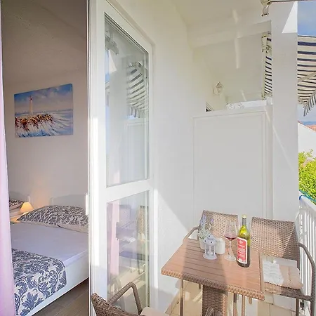 Grljevi - With Balcony And Sea View A3 アパート ムリニ