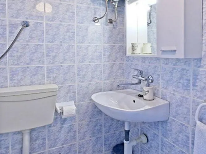 Grljevi - With Balcony And Sea View A3 Mlini